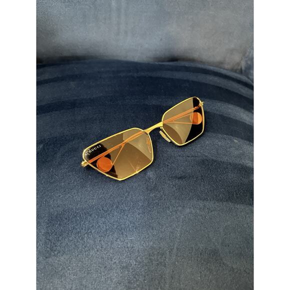 Gucci GG0538S Sunglasses Woman Gold Frame Rose Lenses Excellent Condition - Picture 1 of 7
